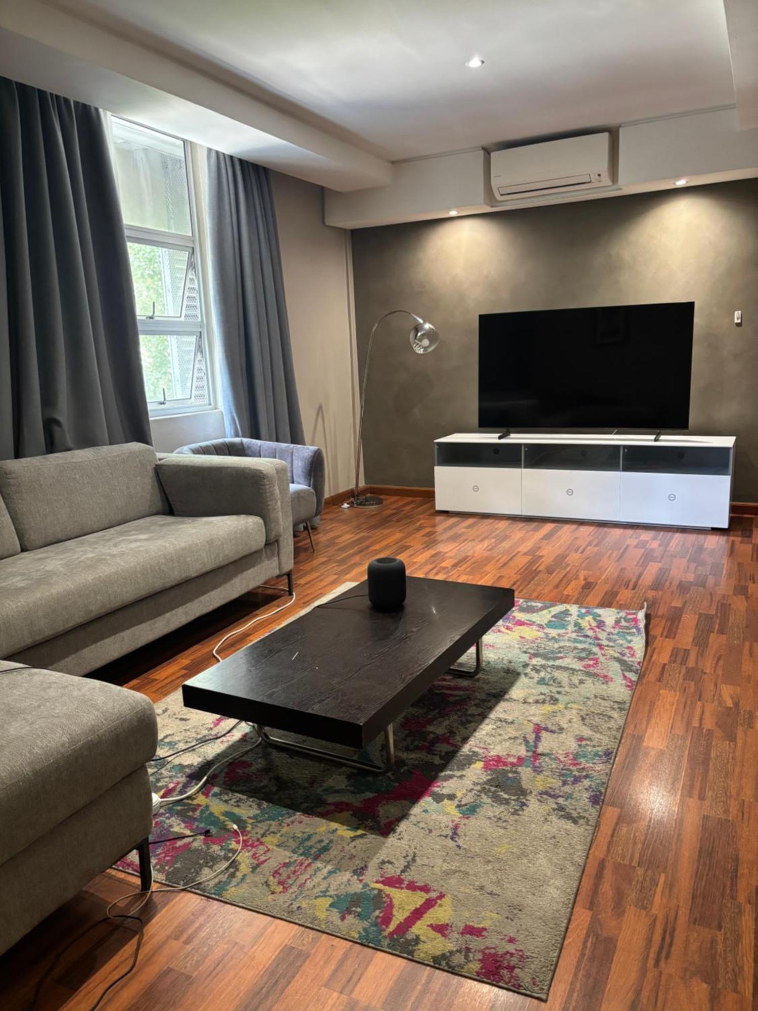 Apartment Circa On Square *