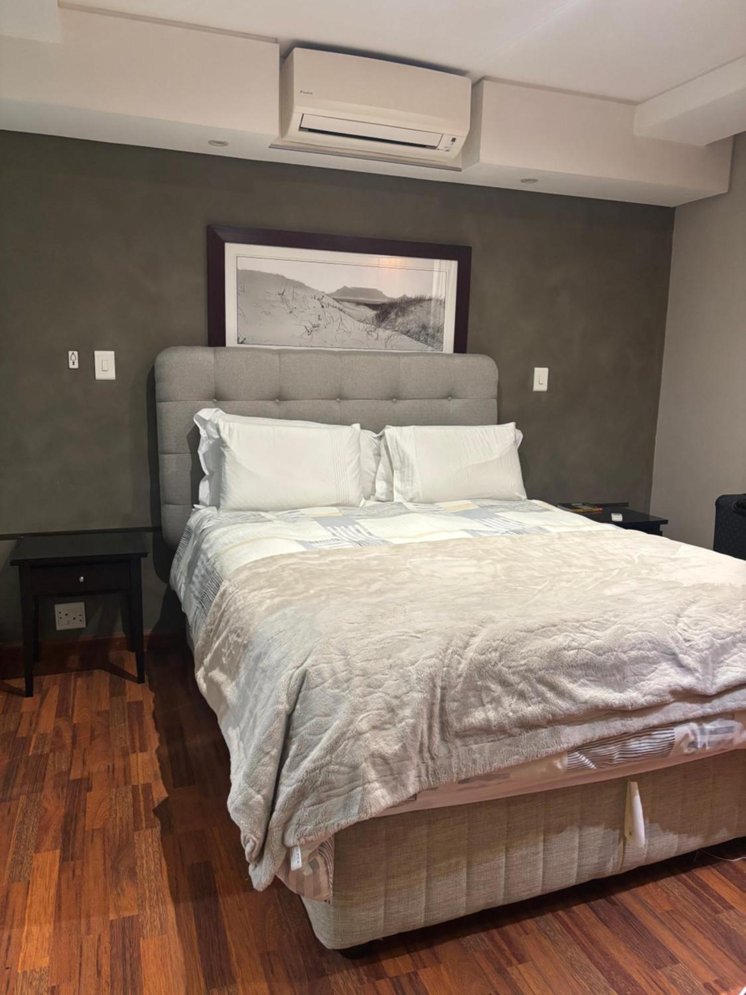 Apartment Circa On Square *