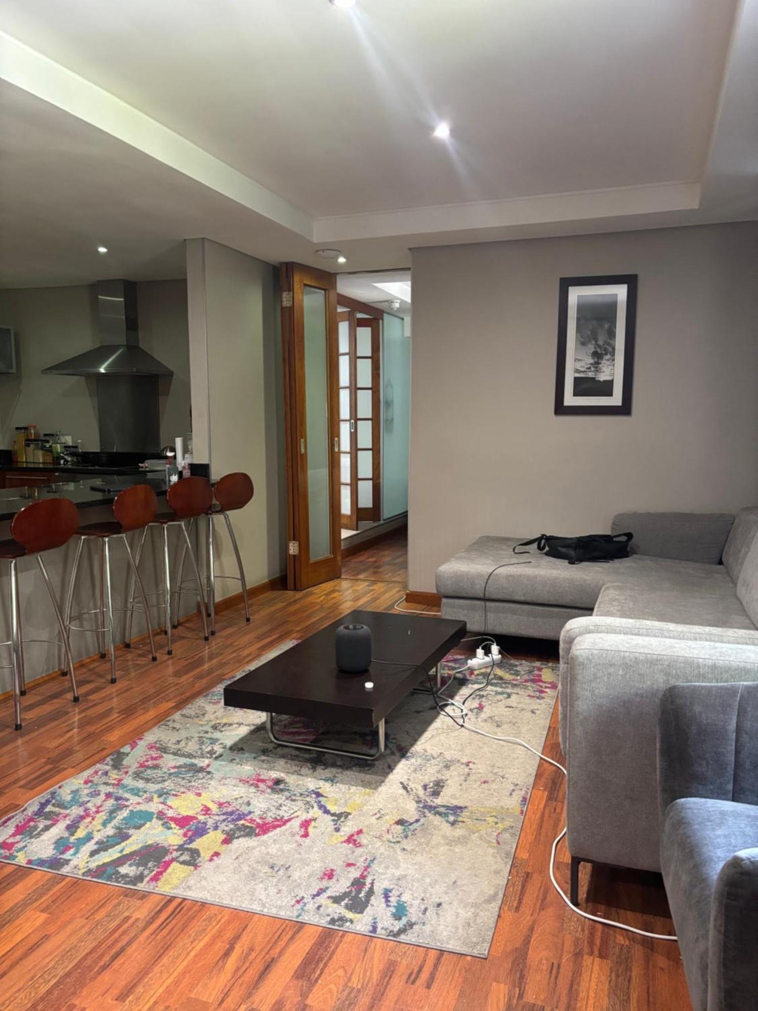 Apartment Circa On Square